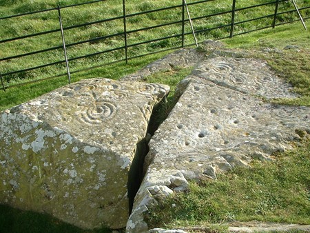 DRUMTRODDAN CUP AND RING ROCKS