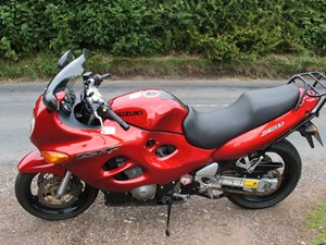 SUSUKI GSX 750F